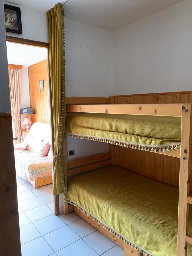 Appartement Studio Embrun plan d eau de 2 à 4 personnes Extérieur photo